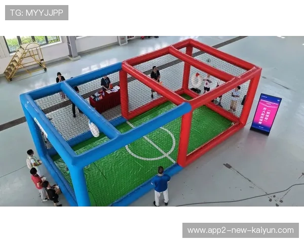 俱乐部与赞助商合作举办青少年足球科技挑战赛